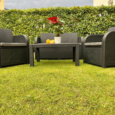 Appartamento Miranda Con Giardino Privato E Pool Luaran gambar