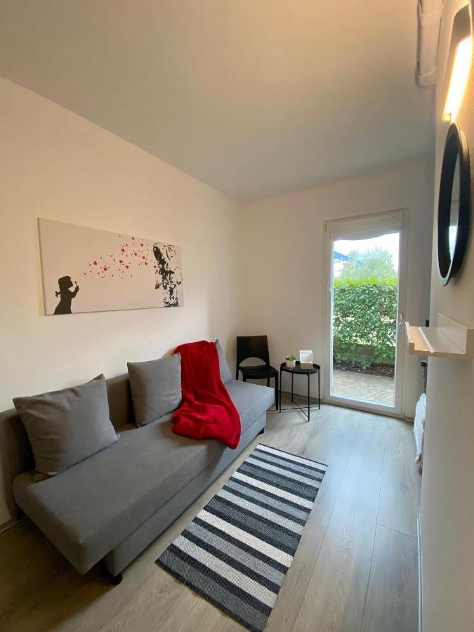 Appartamento Miranda Con Giardino Privato E Pool Luaran gambar