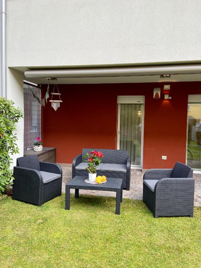 Appartamento Miranda Con Giardino Privato E Pool Luaran gambar